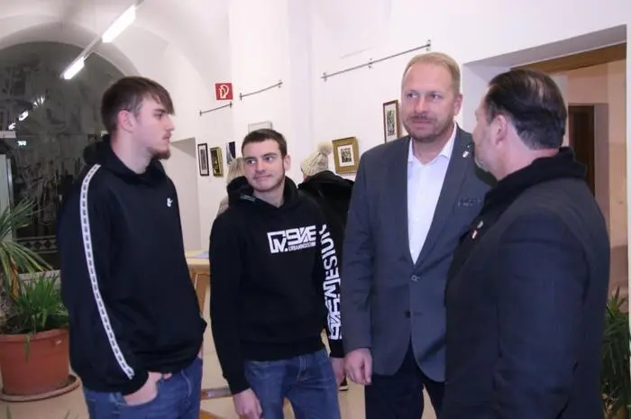 Unter den Gästen waren auch Vizebürgermeister Kurt Christof, der Nationalratsabgeordnete Markus Leinfellner und Stallhofens Gemeinderat Rene Stangl. 