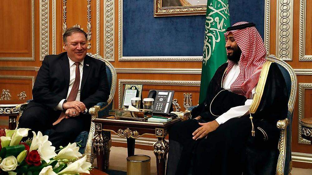 Pompeo und Kronprinz Mohammed bin Salman 