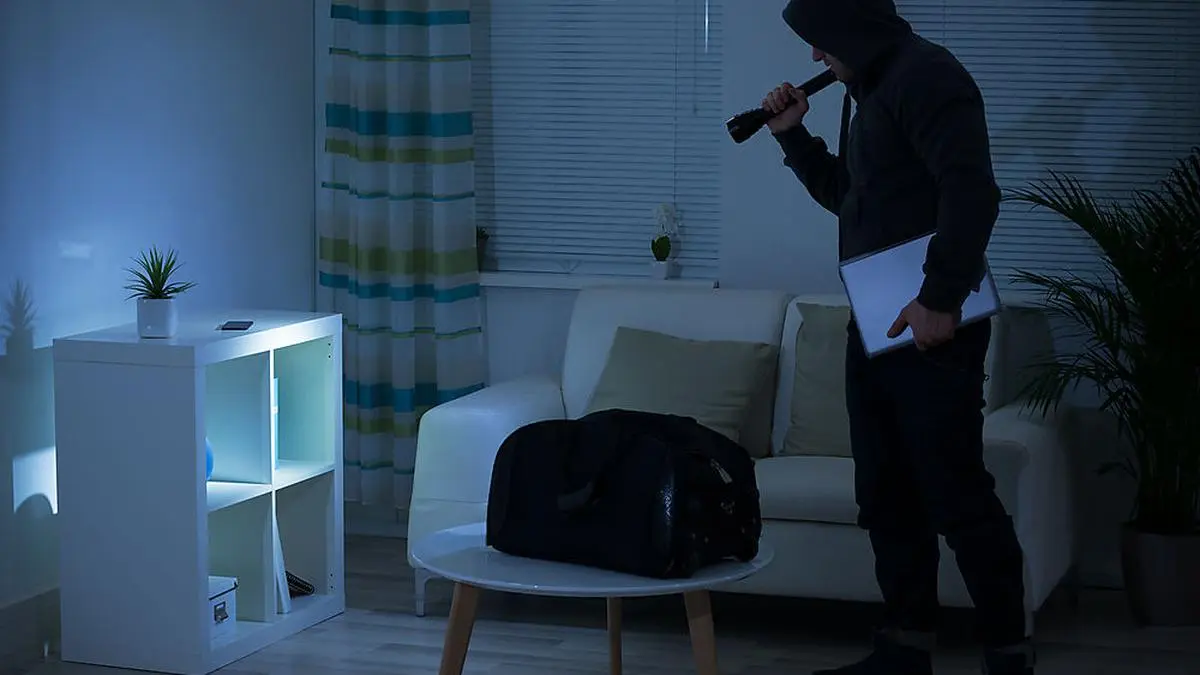 Einbruch oder einfacher Diebstahl? Auch diese Frage ist für die Leistung von Versicherungen relevant