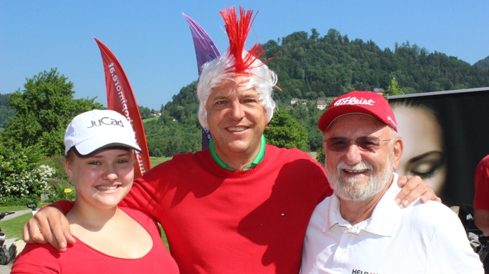 119 Teilnehmer durfte Helmuth Gruber vom Verein "Help4Kids" beim neunten Benefiz-Golfturnier begrüßen.