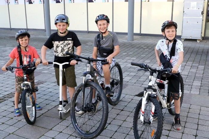 Auch auf die Kleinen wurde nicht vergessen, kamen sie bereits am Nachmittag beim Kinderstück „Herr Dommeldidot, mein Kobold" voll auf ihre Kosten. 