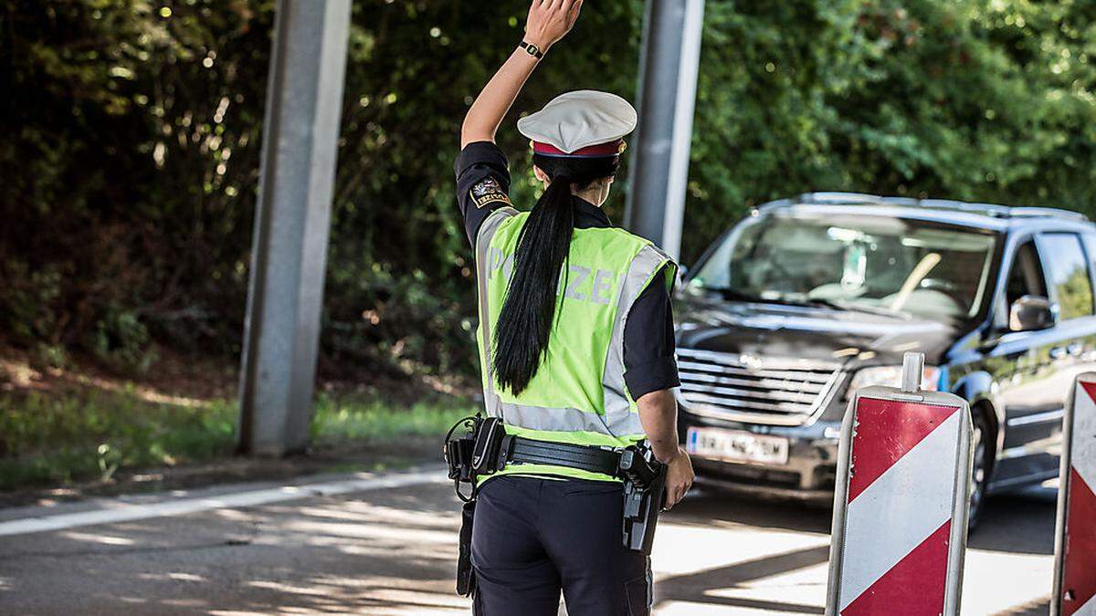 Die Grenzkontrollen führten zu stundenlangen Wartezeiten