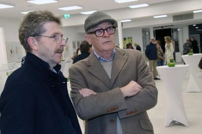 Das Ziel: „ein Kunstprojekt an einem unüblichen Ort zu gestalten und so auch einem Publikum, das üblicherweise keine Kunstausstellungen besucht, einen Anreiz für ein kulturelles Erlebnis zu schaffen.“