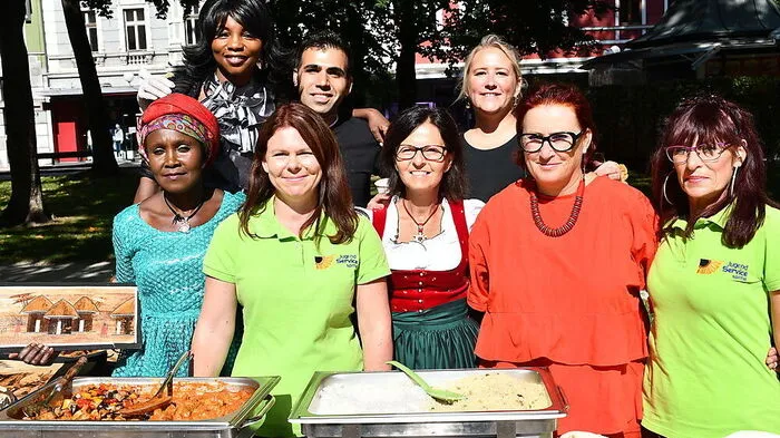 Mariama Spiess, Josephine Mossuma, Natascha Schafferer, Ardalan Taherkhani, Silvia Baumgartner, Lisa Schittenkopf, Ulrike Bernhard, Elisabeth Müller