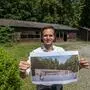 Frohnleitens Bürgermeister Johannes Wagner mit den Plänen für das neue Veranstaltungszentrum, das die baufälligen Hütten ersetzen soll
