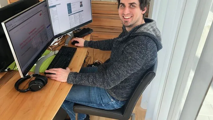 Christian Ellersdorfer (35), Assistenz-Professor am Institut für Fahrzeugsicherheit an der TU Graz: „Ich wäre Anfang April im Zuge meiner Professorenausbildung für drei Monate an der Temple University in Philadelphia gewesen. Nun wurde aber alles abgesagt. Ich arbeite jetzt im Home Office in Graz“, sagt der gebürtige Lavanttaler: „Es ist eigentlich ganz in Ordnung für mich. Ich komme zu Dingen, für die im Büro sonst nie genügend Zeit war.“