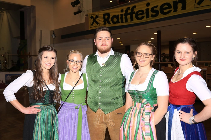 Im großen Saal sorgten „Die jungen fidelen Lavanttaler“ für gute Stimmung und in der Disco heizte „Blackout“ den Besuchern ordentlich ein.