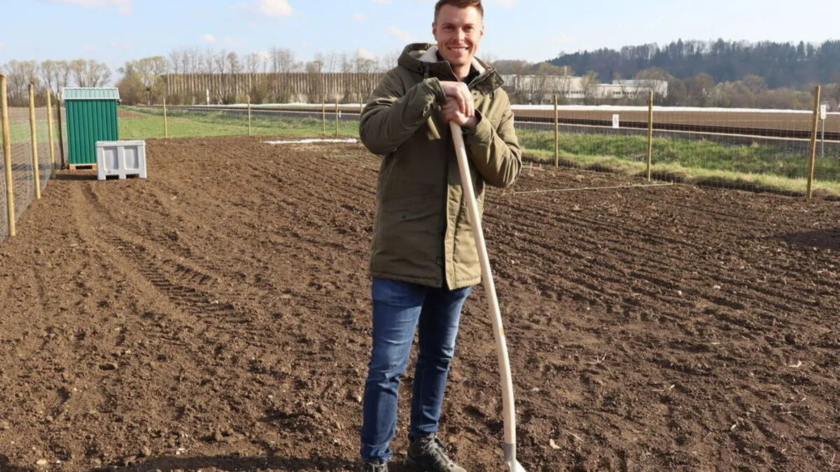 Landwirt Dominik Reiter vermietet jetzt Ackerfläche