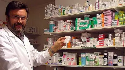 Bei Hausarzt Stefan Jelen können die Patienten direkt die Medikamente bekommen