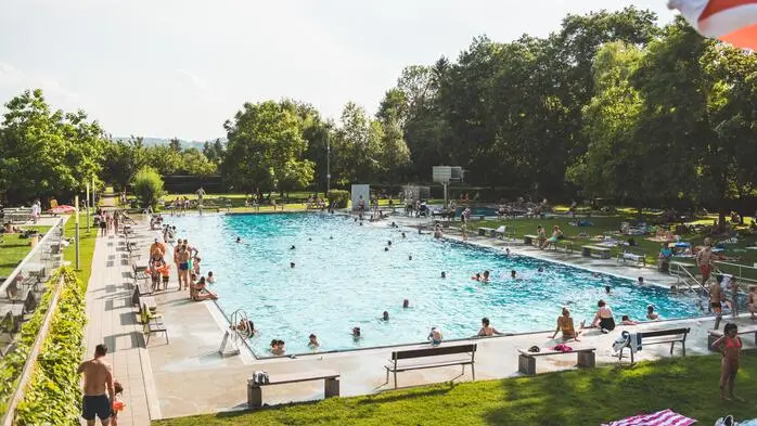 Bahnen werden für Sportschwimmer nicht abgesperrt: Gemeinde argumentiert mit zu geringem Platz