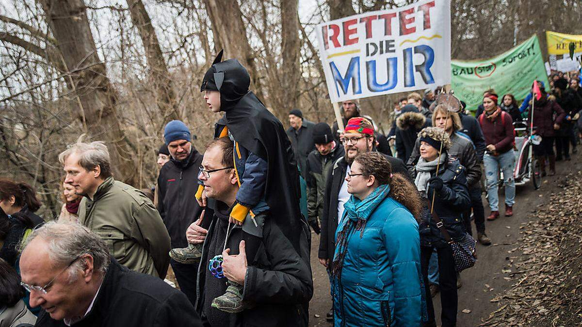 Der Protest gegen das umstrittene Kraftwerk geht weiter