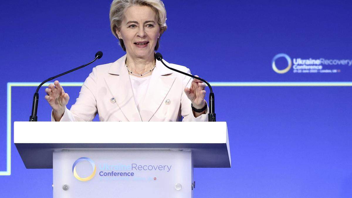 EU-Kommissionspräsidentin Ursula Von der Leyen zeigt sich erfreut über das neue Sanktionspaket