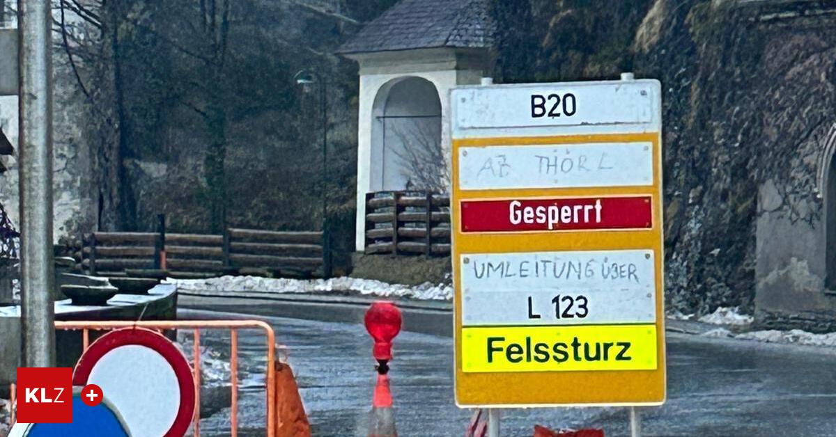 Erneut Felssturz auf B 20 – am Pogusch hängen Lkw