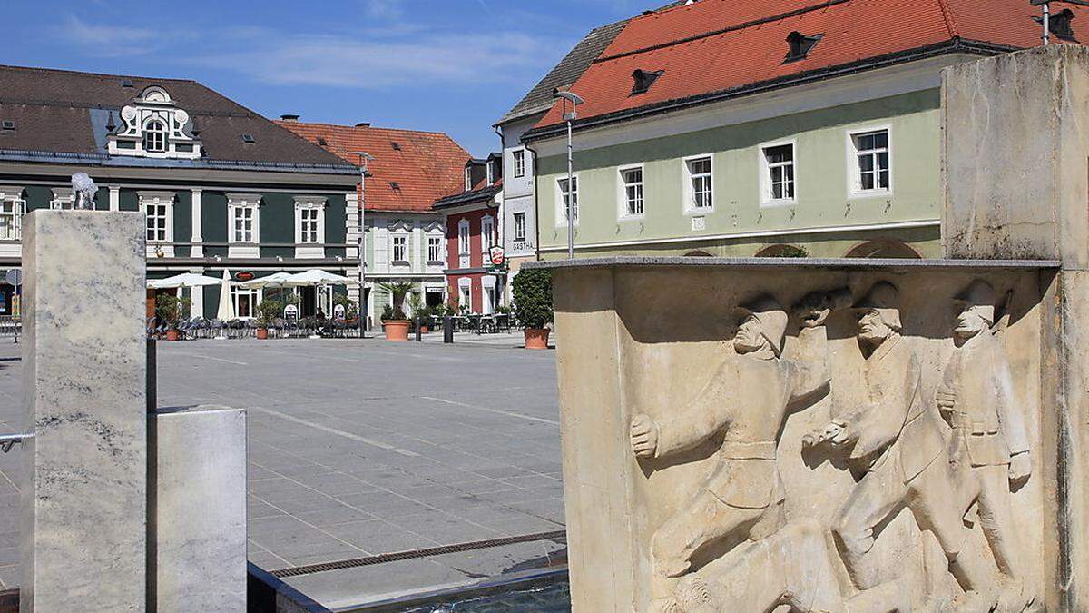 Gemeinderäte entschieden gegen eine Umbenennung des „Unteren Hauptplatzes“ in „Abstimmungsplatz“ 