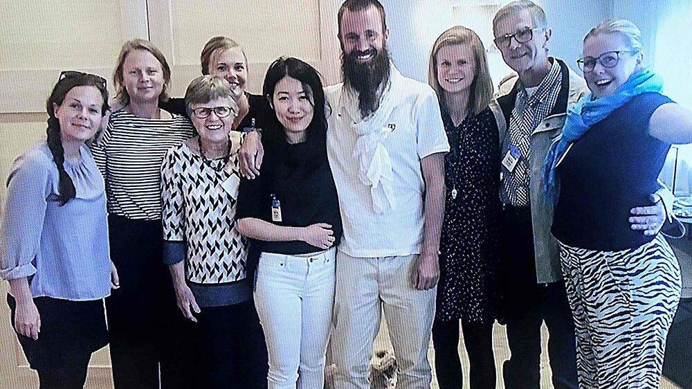 Der befreite Schwede im Kreise seiner Familie