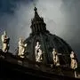 This picture shows the dome of St Peter's basilica at the Vatican on March 9, 2013. The Vatican on Saturday installed a special chimney on the Sistine Chapel from which white smoke will signal the election of a new pope as cardinals prepare for the historic vote next week after Benedict XVI's resignation. AFP PHOTO / FILIPPO MONTEFORTE, sujet vatikan, katholische kirche, petersplatz, petersdom