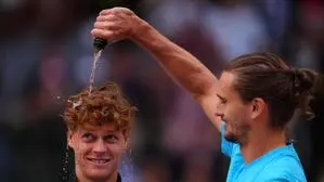 Sieger Sinner und Zverev nach dem Madrid-Finale