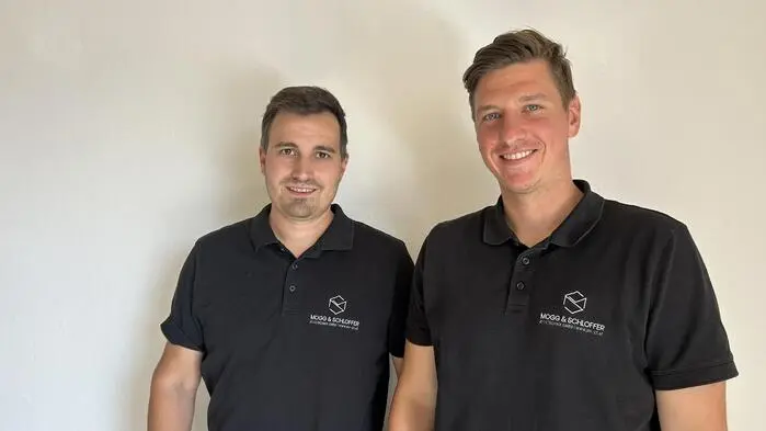 Oliver Mogg (r.) und Philipp Schloffer (l.) eröffneten ihr erstes Ziviltechnikerbüro in der Hartberger Habersdorfer Straße