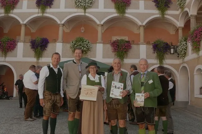 „Jagd und Natur in diesem Rahmen in die Öffentlichkeit zu bringen, hat eine besondere Wertigkeit“, betonte Bezirksjägermeister Karl Raith bei der Eröffnung. Landesjägermeister Franz Mayr-Melnhof lobte das Miteinander der Weizer Jägerschaft.