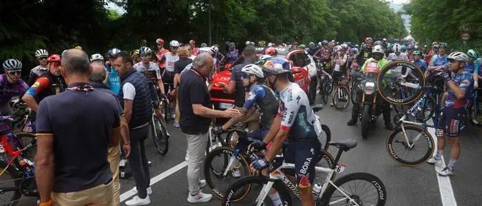 Beim Giro d‘Italia kam es auf der sechsten Etappe zu mehreren Stürzen