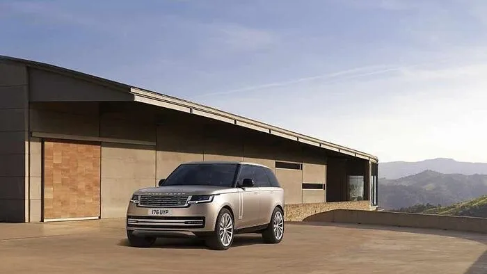 Der Range Rover ist seit über 50 Jahren das wohl begehrteste und anspruchsvollste SUV der Welt