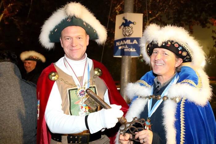 Aber auch über einen neuen Präsidenten verfügt die St. Veiter Gilde. Rechtsanwalt Michael Huber (links) folgt auf Martin Kircher, der in St. Veit vier Jahre die Fäden zog 