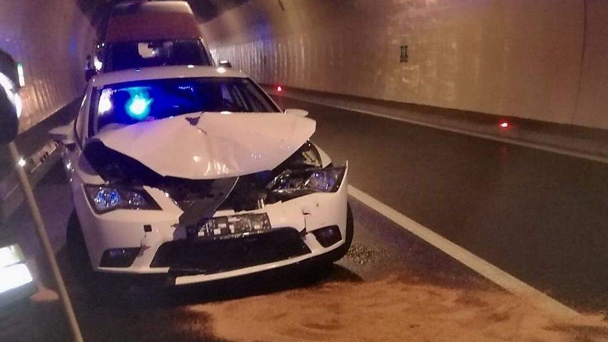 Zwei Fahrzeuge stießen im St. Ruprechter Tunnel zusammen