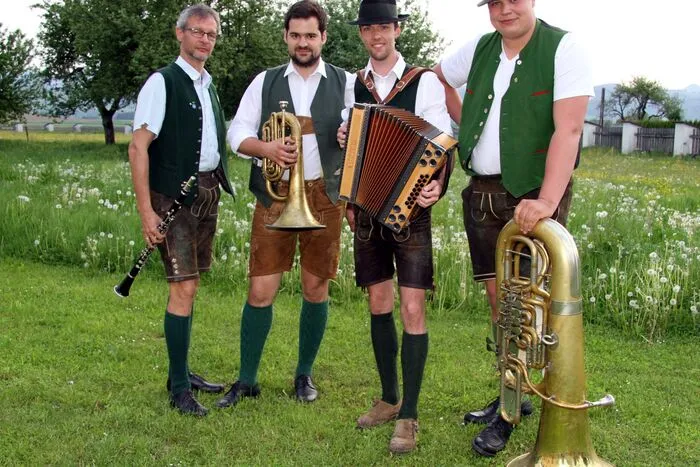 Für einen gewaltigen Steiermark-Bonus sorgten die "Bradlstreich", welche stilechte und perfekt dargebotene Volksmusik vom Feinsten lieferten. 
