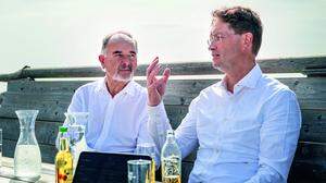 Mercedes-Vorstandschef Ola Källenius und Mercedes-Aufsichtsratschef Bernd Pischetsrieder
