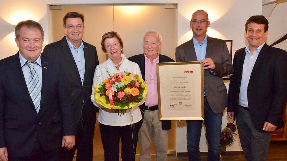 Hannes Kandolf, Jürgen Mandl, Sybille, Peter und Thomas Seiwald mit Auszeichnung sowie Gerhard Oswald