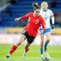 ABD0002_20231221 - WIENER NEUSTADT - ÖSTERREICH: ++ ARCHIVBILD ++ APA-Fußballerin des Jahres 2023 ist Barbara Dunst. Im Bild: Barbara Dunst (AUT) am Dienstag, 11. April 2023, während des Länderspiels zwischen Österreich und Tschechien in Wiener Neustadt. (ARCHIVBILD VOM 11.4.2023) - FOTO: APA/GEORG HOCHMUTH