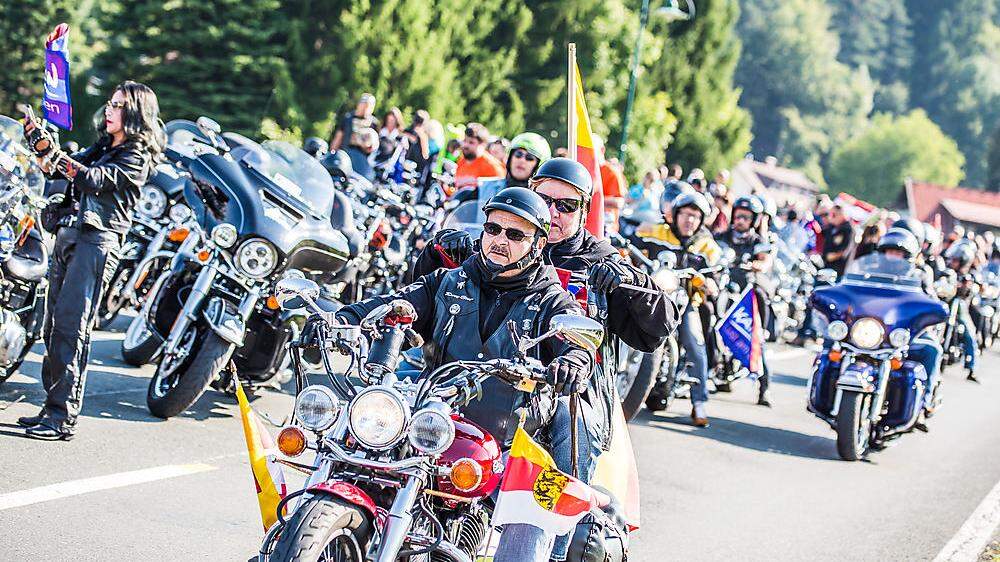 10.000 Biker nahmen an der Harley-Parade teil