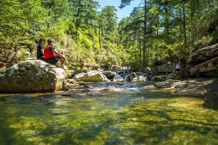 Die atemberaubende Natur der Insel lässt sich perfekt auf einer Wandertour erkunden 