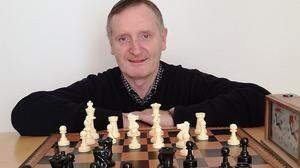 „Schach verbindet Generationen und Nationen“, sagt Franz Riemelmoser