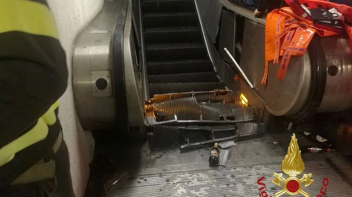 Die Untersuchungen wurden von der römischen Staatsanwaltschaft und der Nahverkehrsgesellschaft ATAC, Betreiberin von Roms U-Bahnen, in die Wege geleitet.