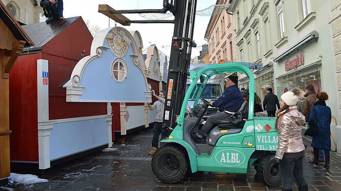 Die Hütten am Hauptplatz werden bereits abgebaut