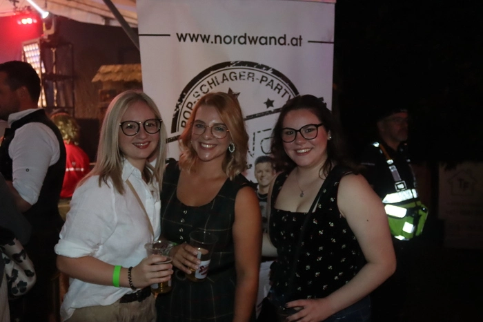 Klicken Sie sich durch die stimmungsvollen Bilder vom Sommernachtsfest der FF St. Margarethen/Lav.