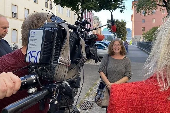 KPÖ-Spitzenkandidatin Elke Kahr gab im Wahllokal im BG Oeverseegasse ihre Stimme ab. Sie gehe mit einem Gefühl in den Wahltag. Bis zum Wahlabend werde sie die Zeit nutzen, um den Haushalt in Ordnung zu bringen. Dann gehe es entweder ins Volkshaus oder gleich direkt ins Rathaus.