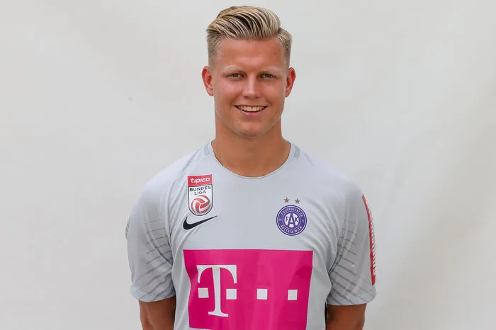 Patrick Pentz, geboren am 2. Jänner 1997 Verein als Profi: Austria Wien Spiele für Austria Wien (vor der Saison): 3