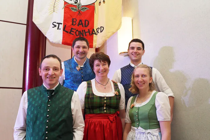Das Or­ga­ni­sa­ti­ons­ko­mi­tee von links: Ferdinand Riedl, Stefan Scharf, Elisabeth Pirker, Thomas Schultermandl und Kathrin Joham