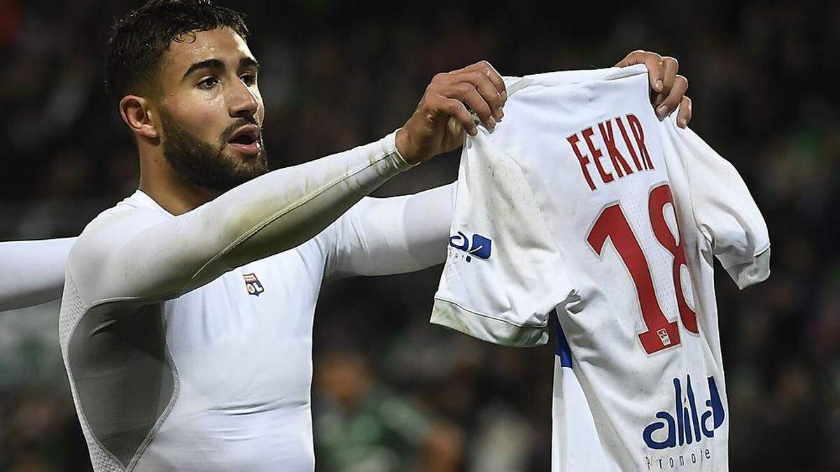 Nabil Fekir sorgte mit diesem Jubel für einen Platzsturm