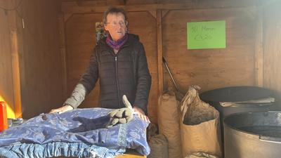 Christa Sacher (69) ist mit ihrem Maronistand seit Jahrzehnten nicht aus dem Stadtbild von Leoben wegzudenken