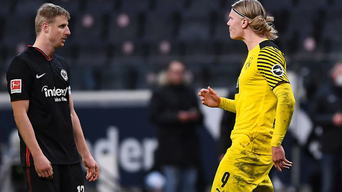 Fu�ball 1. Bundesliga 18. Spieltag Eintracht Frankfurt - Borussia Dortmund am 08.01.2022 im Deutsche Bank-Park in Frankf