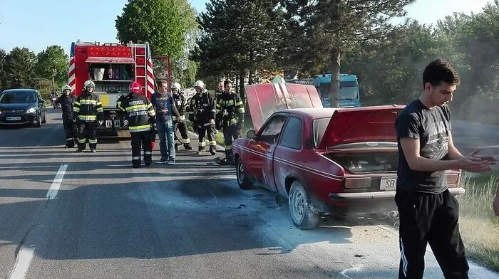 Kroatischer Pkw stand brennend am Fahrbahnrand