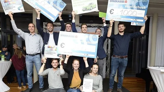 Tolle Ideen beim Elevator Pitch der Jungen Wirtschaft