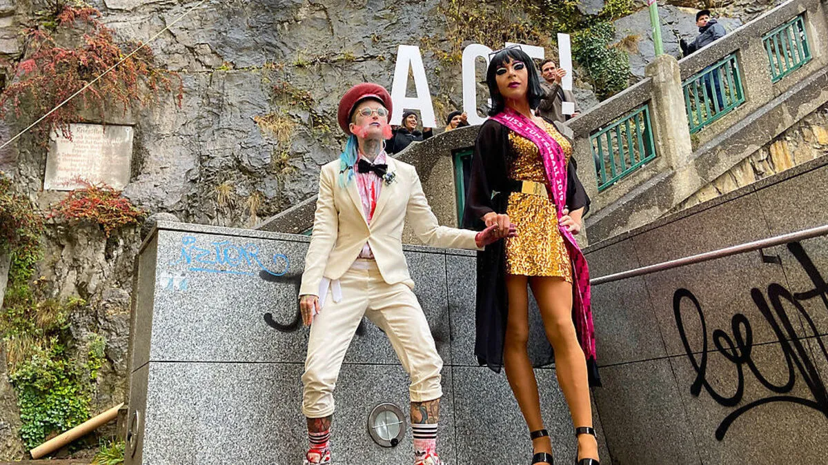 Schrill, bunt und skurril: der Tuntenball bietet auch heuer ACTion