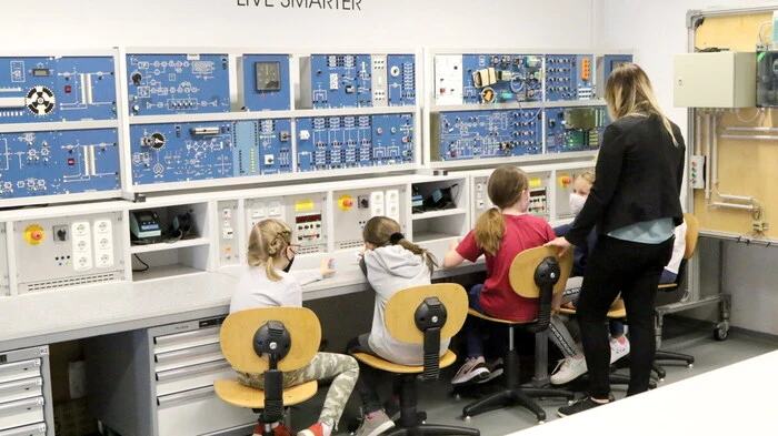 Das Flex-Ausbildungszentrum in Althofen stand am Donnerstag im Mittelpunkt des „Girl´s Day 2022“.