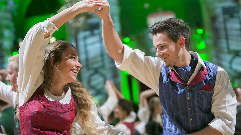 3000 Gäste tanzten in der Wiener Hofburg an