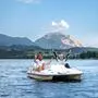 Silvia Schneider und Gailtal-Guide Bernhard Gitschtaler im Tretboot | Silvia Schneider und Gailtal-Guide Bernhard Gitschtaler gingen nach dem Slow Trail auf dem Presseggersee Tretbootfahren