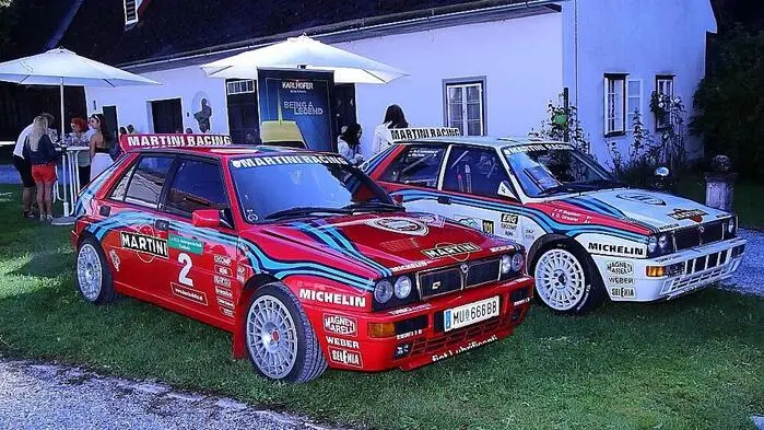 Das Gut Gallmannsegg der Familie Friedrich Beaufort-Spontin in Kainach bei Voitsberg bot einen prächtigen Rahmen für rund 260 Oldtimer, Sportwagen und Raritäten auf vier oder zwei Rädern, die am vergangenen Samstag zum sechsten „Festival Gut Gallmannsegg“ gekommen waren.